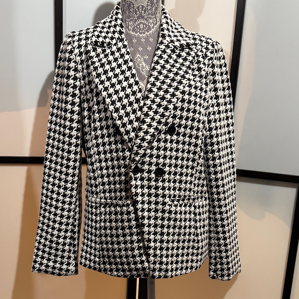 Chic Houndstooth Double-Breasted Blazer NWT - image 1